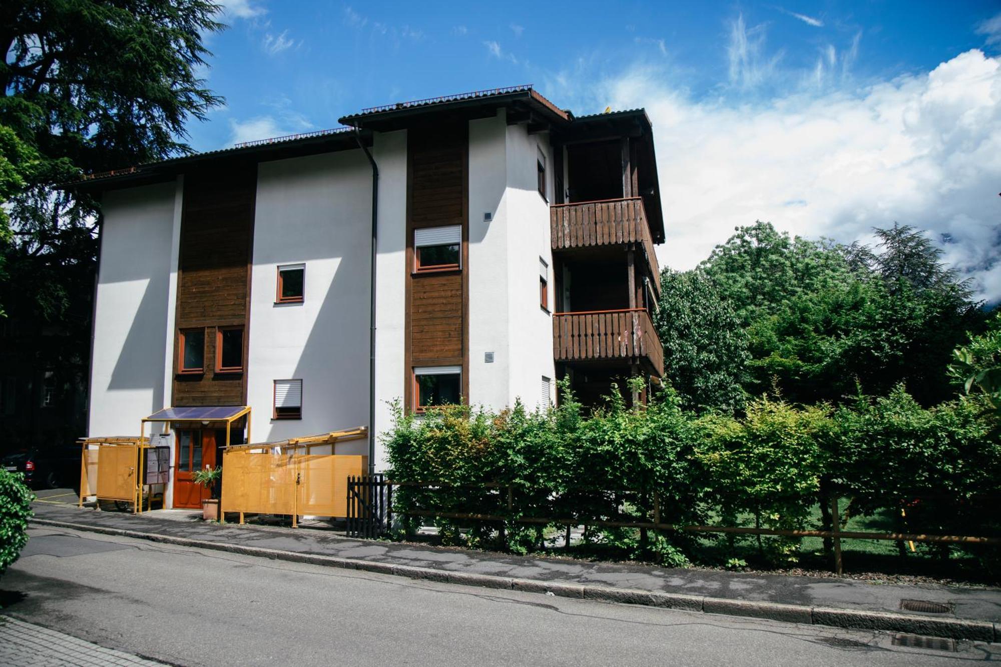 Between Lakes Apartments - 58 Interlaken Exterior photo